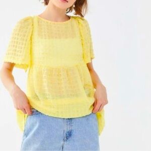 Urban Outfitters Women's Yellow Scallop Babydoll Top Size S Casual